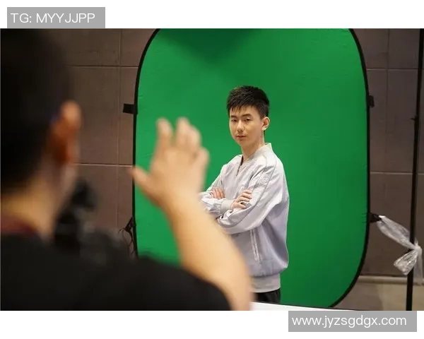 FPX战队实力深度分析与DOTA2赛场表现探讨